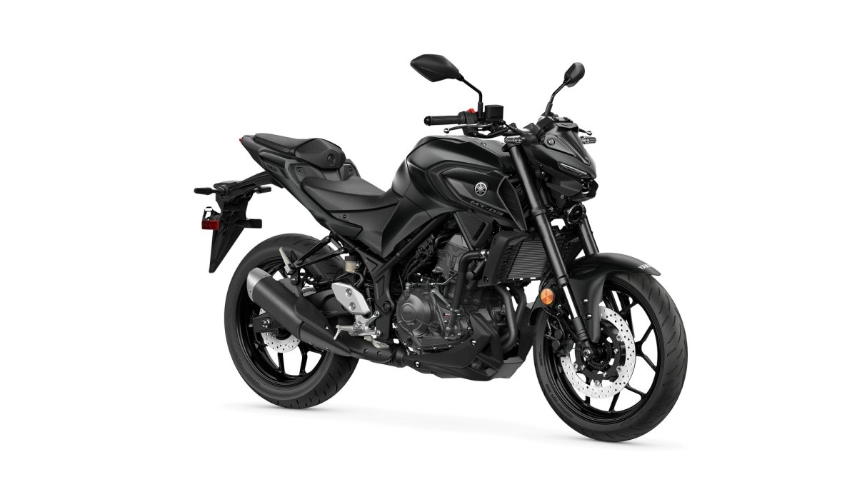 MT 03 NEGRO